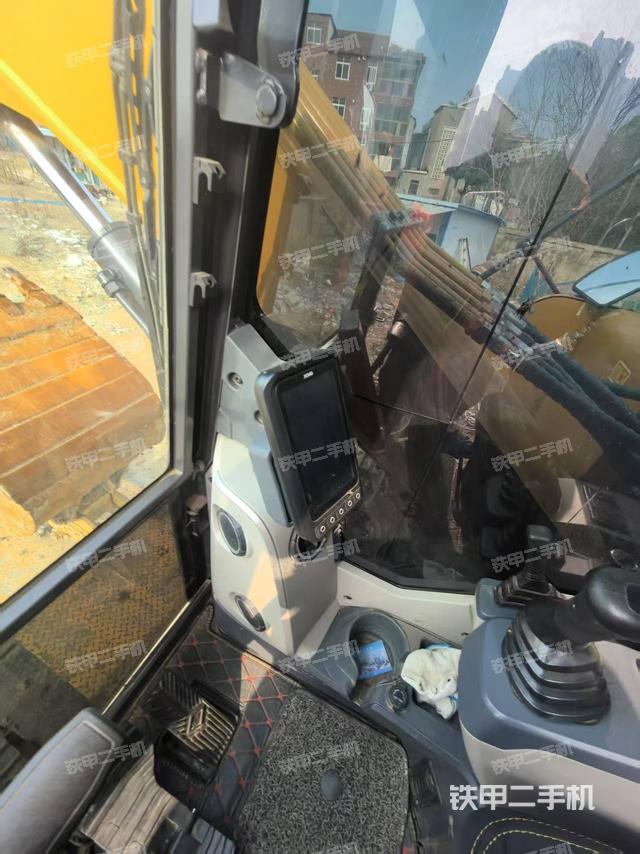 顯示屏?(駕駛室部分) 顯示屏?(駕駛室部分)