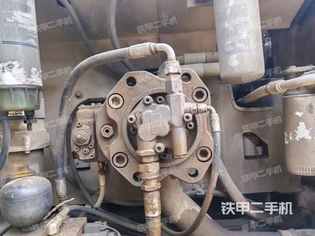 液壓泵斜45?左(大件艙室) 液壓泵斜45?左(大件艙室)