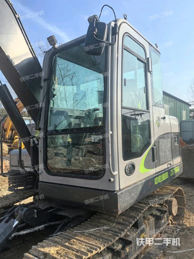 ?駕駛室正側(cè)（駕駛室部分）