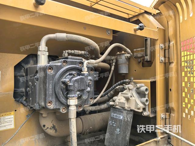 液壓泵室(大件艙室) 液壓泵室(大件艙室)