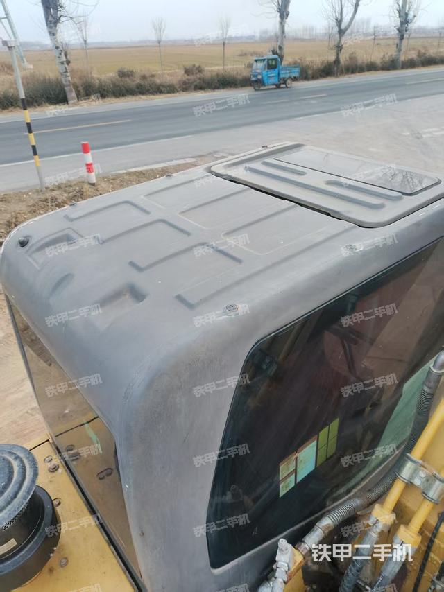 駕駛室頂部俯視（上車部件）