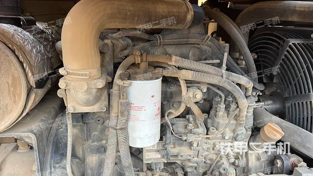 發(fā)動(dòng)機(jī)室（上車部件）