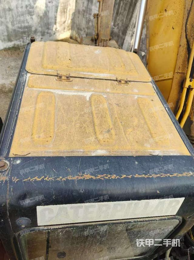 駕駛室頂部（整機(jī)外觀）