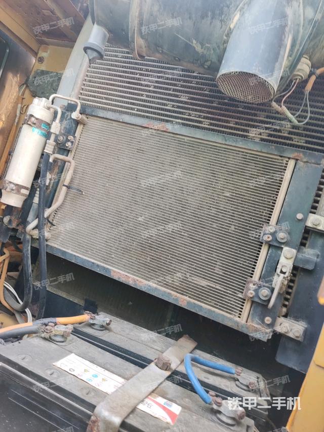 散熱器正面（大件艙室）