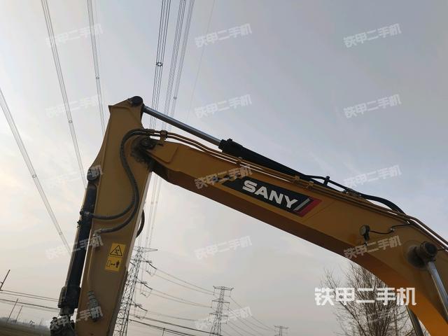 小臂整體右前(工作和回轉(zhuǎn)裝置) 小臂整體右前(工作和回轉(zhuǎn)裝置)