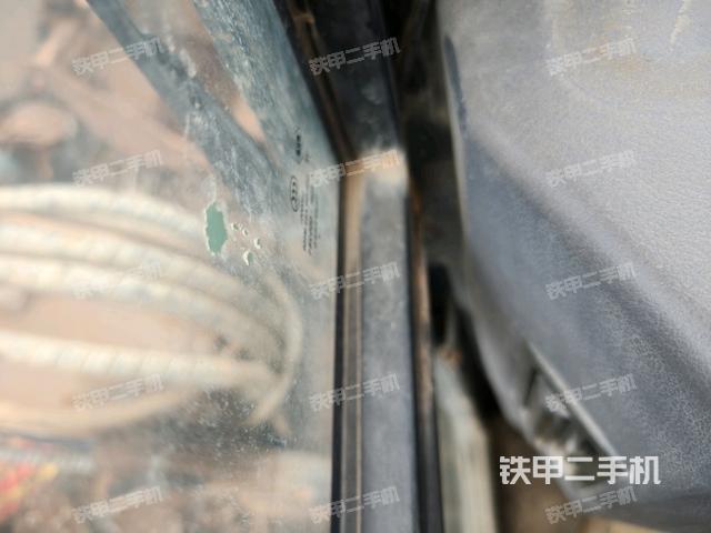 后窗玻璃角標(biāo)(駕駛室部分) 后窗玻璃角標(biāo)(駕駛室部分)