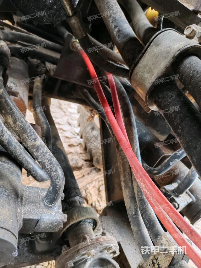 前驅動橋(液壓/傳動系統(tǒng)) 前驅動橋(液壓/傳動系統(tǒng))