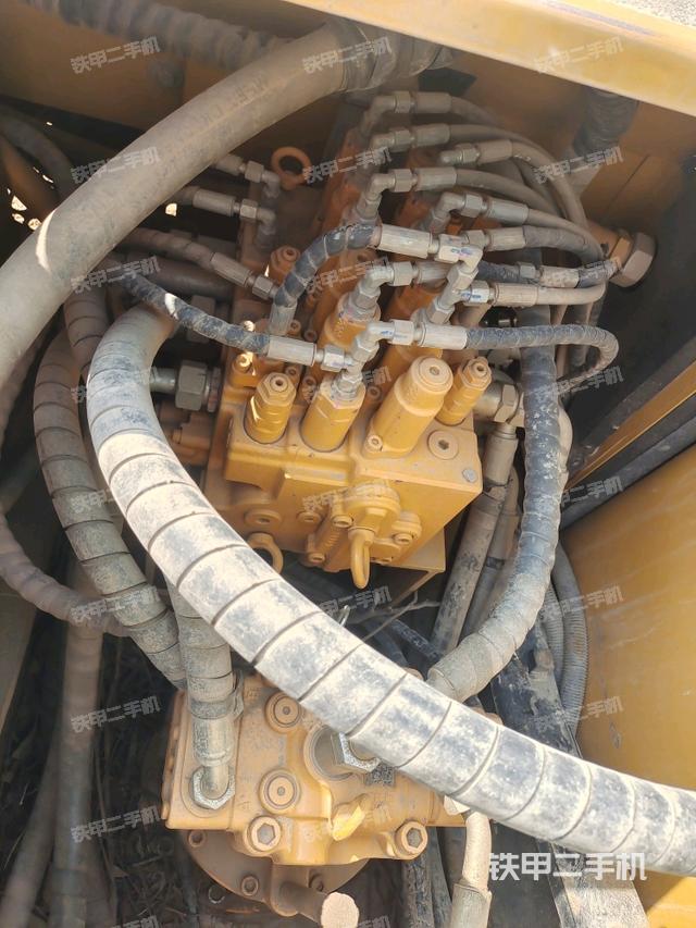 發(fā)動(dòng)機(jī)室(上車部件) 發(fā)動(dòng)機(jī)室(上車部件)