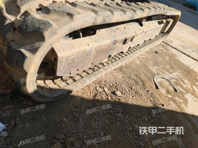 右側(cè)履帶整體?（行走機(jī)構(gòu)）