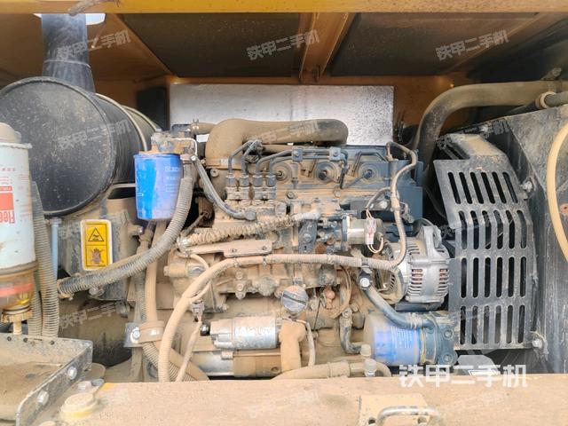 發(fā)動(dòng)機(jī)室(上車部件) 發(fā)動(dòng)機(jī)室(上車部件)