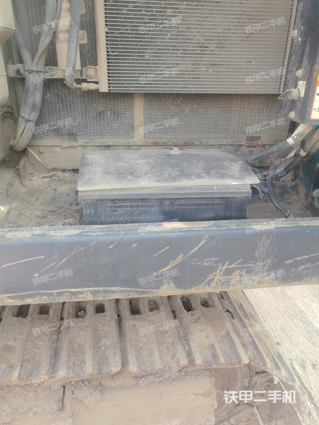 電瓶（大件艙室）