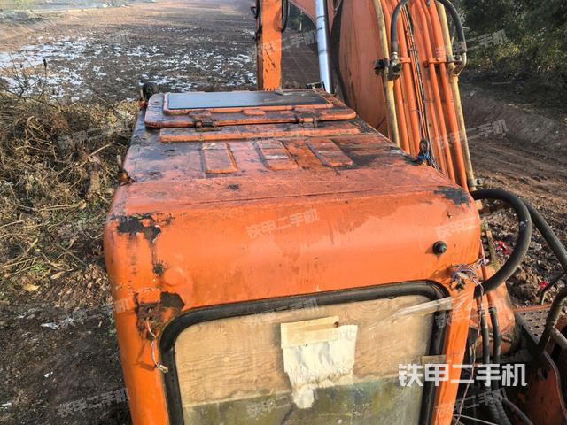 駕駛室頂部俯視(上車部件) 駕駛室頂部俯視(上車部件)