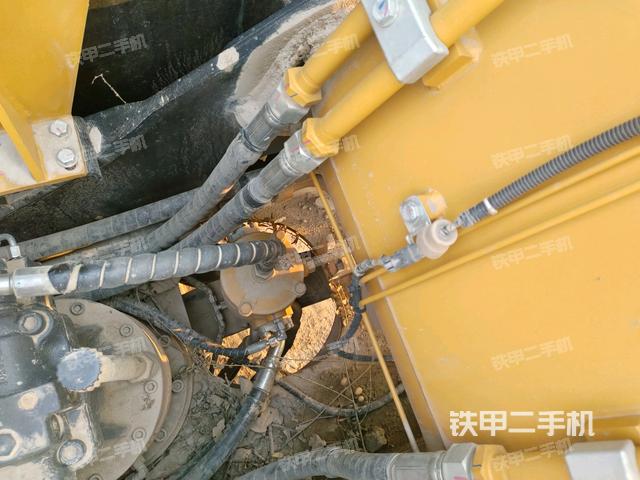 中央回轉(zhuǎn)接頭特寫(上車部件) 中央回轉(zhuǎn)接頭特寫(上車部件)