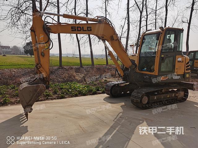 山东临工E660FL挖掘机