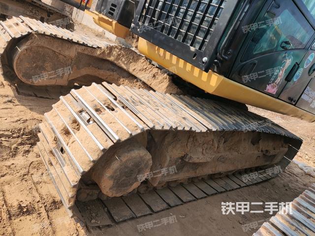 右側(cè)履帶整體（行走機構(gòu)）