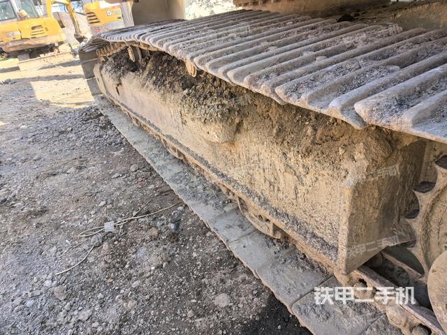 左側(cè)行走馬達(dá)蓋板(行走機(jī)構(gòu)) 左側(cè)行走馬達(dá)蓋板(行走機(jī)構(gòu))