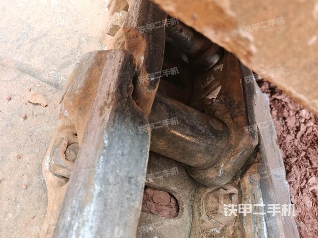 右側(cè)行走馬達(dá)蓋板(行走機(jī)構(gòu)) 右側(cè)行走馬達(dá)蓋板(行走機(jī)構(gòu))