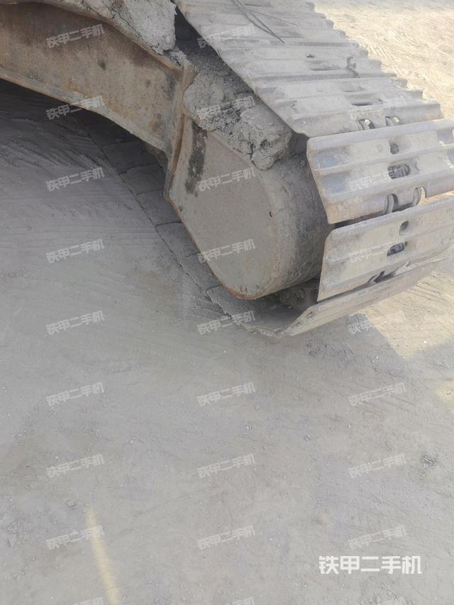 左側行走馬達蓋板（行走機構）