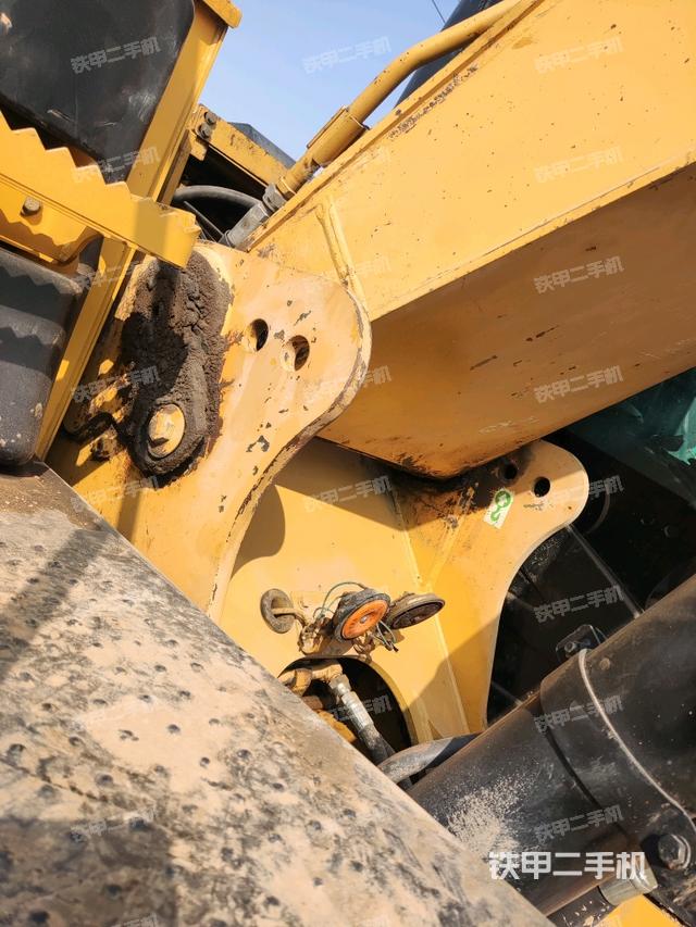 大臂根部?斜視（工作和回轉(zhuǎn)裝置）