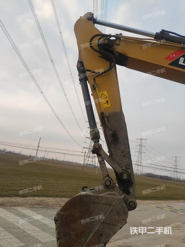 小臂整體左后（工作和回轉裝置）