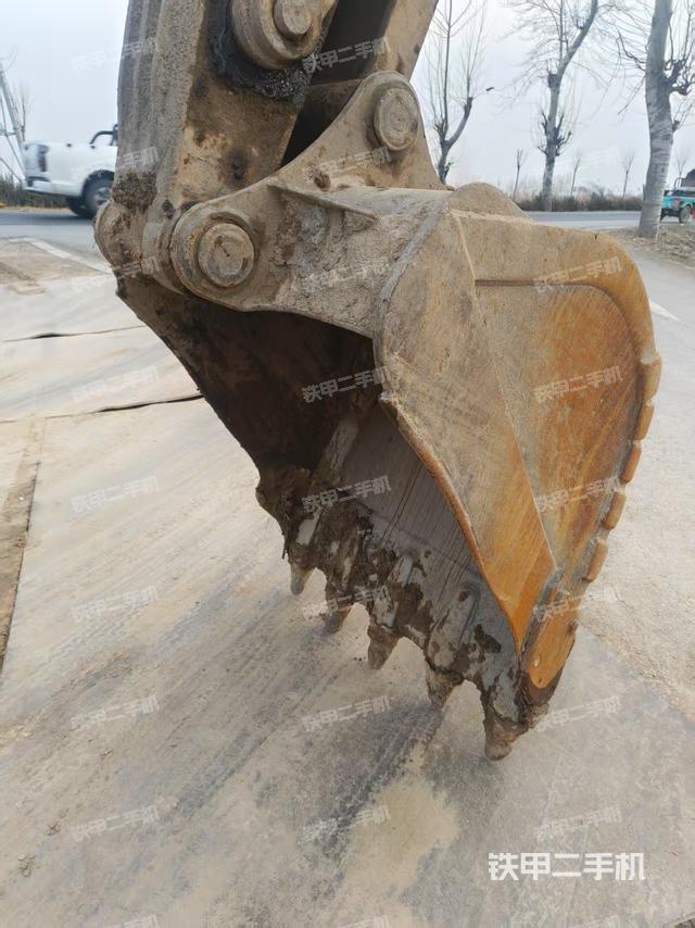 鏟斗右后整體（工作和回轉裝置）