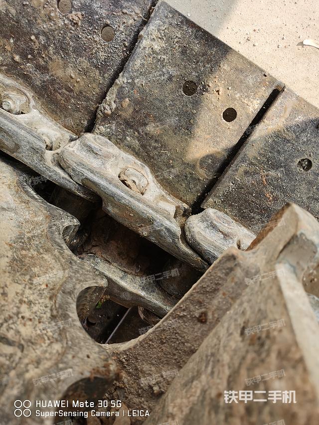 单侧履带整体（整机外观）