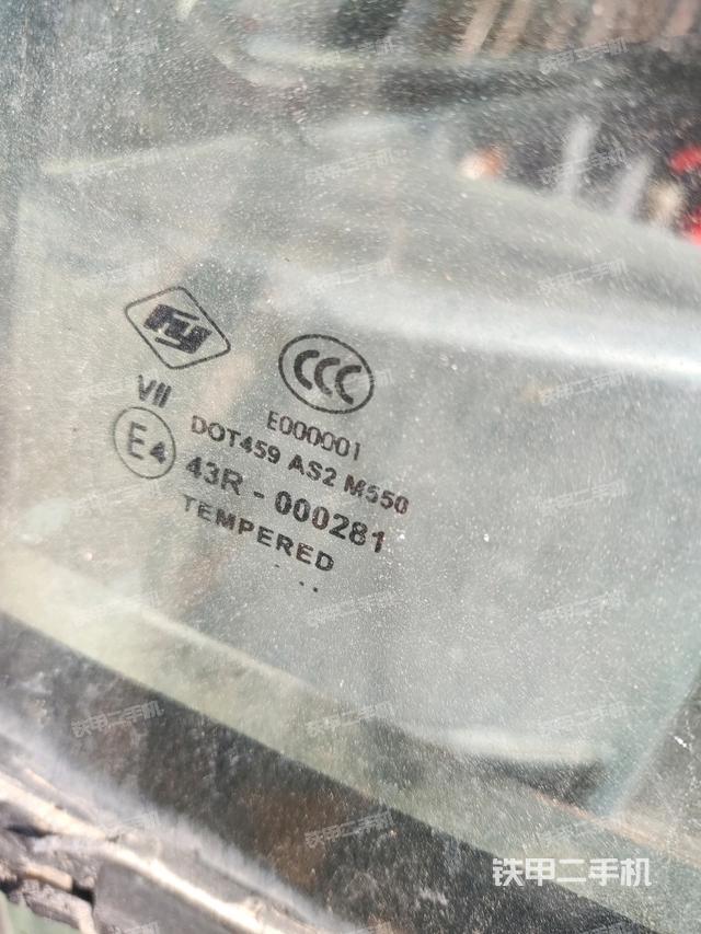 后窗玻璃角標(biāo)(駕駛室部分) 后窗玻璃角標(biāo)(駕駛室部分)