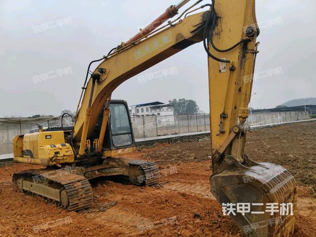 右后45(整機(jī)外觀) 右后45(整機(jī)外觀)