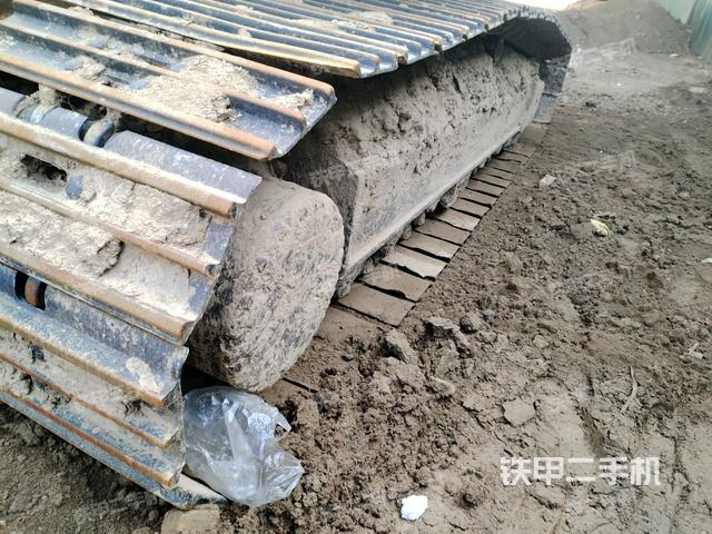 左側履帶整體?（行走機構）