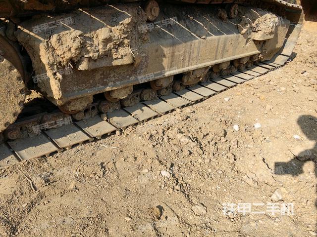 右側(cè)履帶整體（行走機構(gòu)）