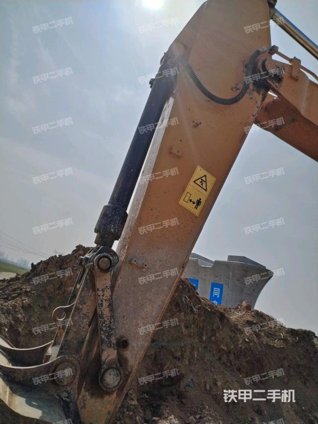 小臂整體左后（工作和回轉(zhuǎn)裝置）