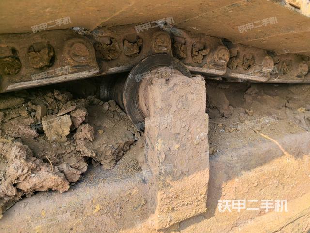 左驅(qū)動(dòng)輪（行走機(jī)構(gòu)）