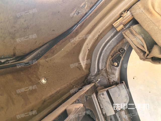 座椅后部（駕駛室部分）