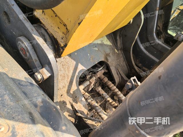 大臂根部?斜視（工作和回轉(zhuǎn)裝置）