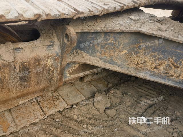 單側(cè)履帶整體（整機(jī)外觀）