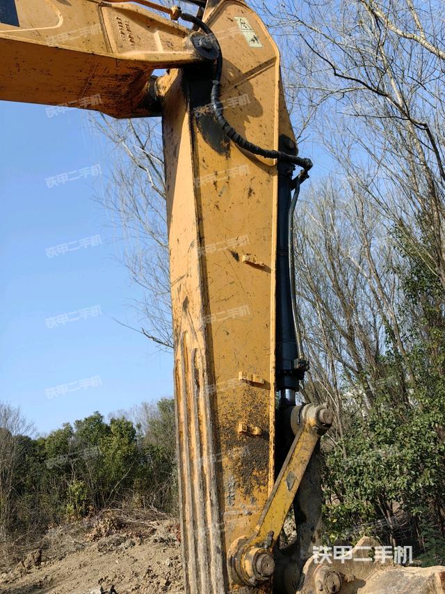 小臂整體左后（工作和回轉(zhuǎn)裝置）