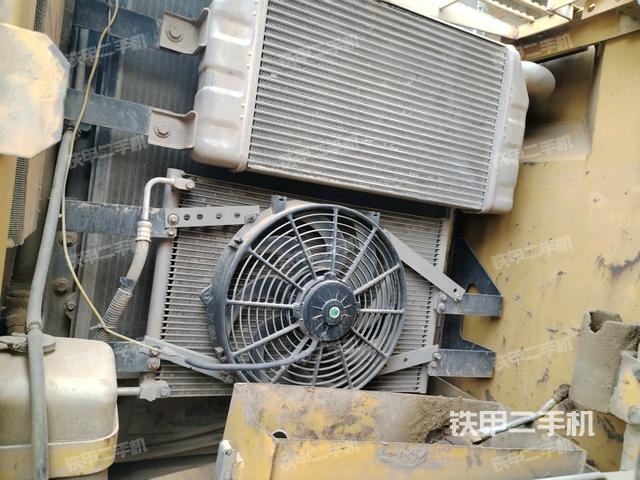 散熱器正面（大件艙室）