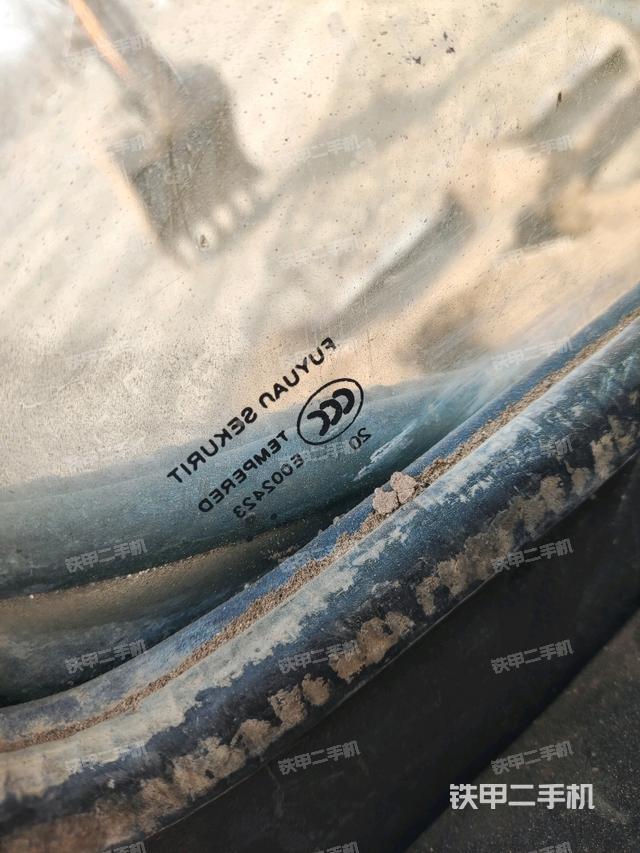 后窗玻璃角標(biāo)（駕駛室部分）