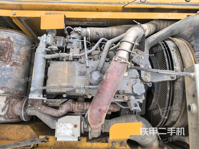 發(fā)動(dòng)機(jī)室(上車部件) 發(fā)動(dòng)機(jī)室(上車部件)