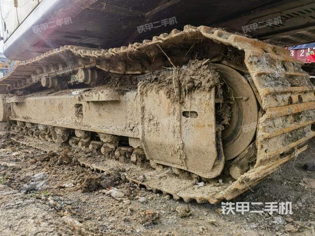 單側履帶整體(整機外觀) 單側履帶整體(整機外觀)