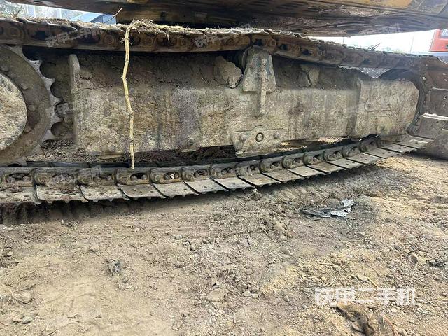 单侧履带整体（整机外观）