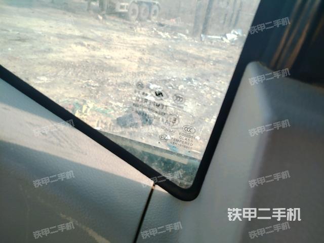 后窗玻璃角標(biāo)（駕駛室部分）