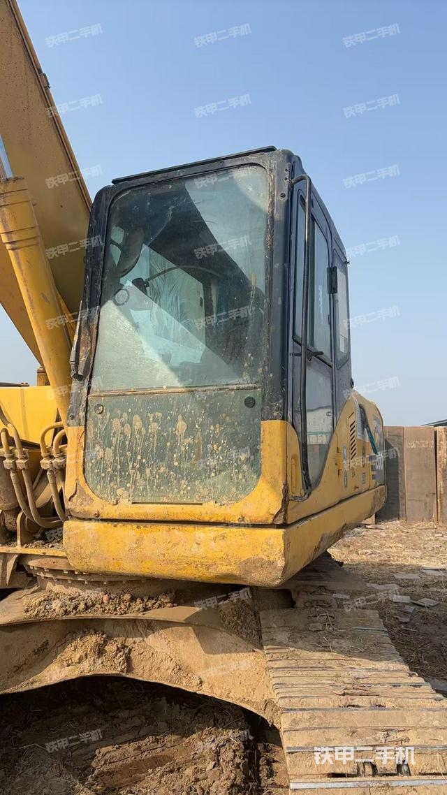 駕駛室整體（整機(jī)外觀）