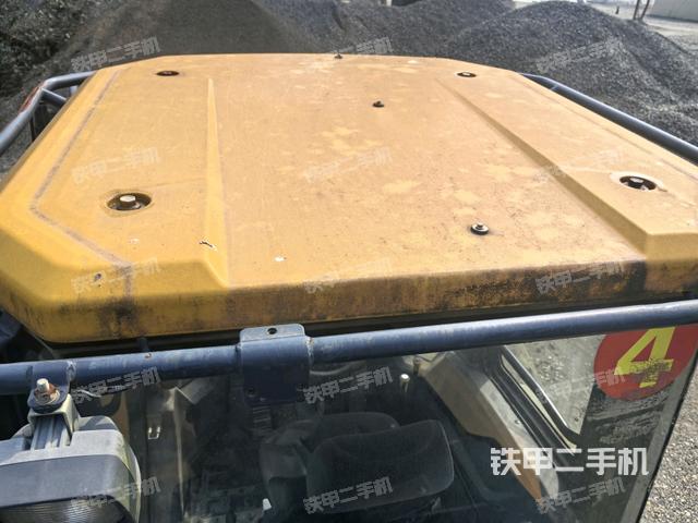 駕駛室頂部俯視（上車(chē)部件）