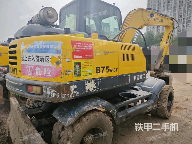右后45(整機(jī)外觀) 右后45(整機(jī)外觀)