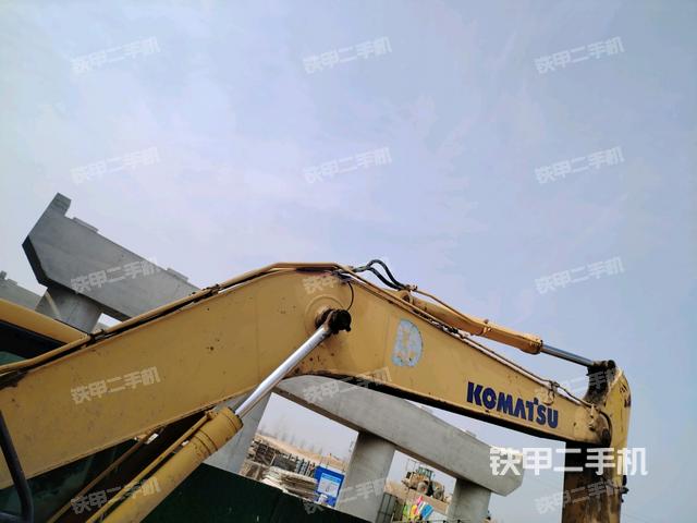 大臂整體?右側（工作和回轉裝置）