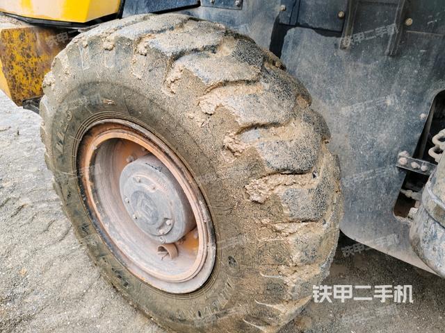 左后輪（行走機構(gòu)）