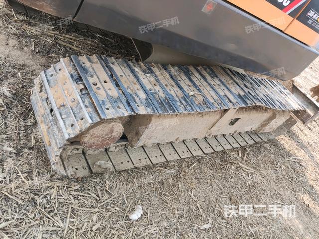 右側(cè)履帶整體?（行走機(jī)構(gòu)）