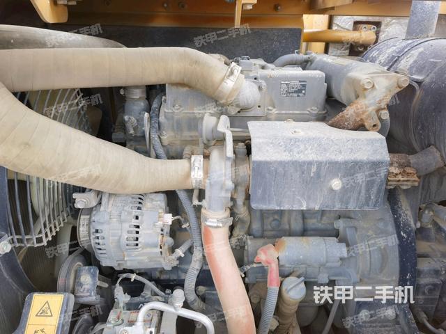 發(fā)動(dòng)機(jī)整體俯視(整機(jī)外觀) 發(fā)動(dòng)機(jī)整體俯視(整機(jī)外觀)