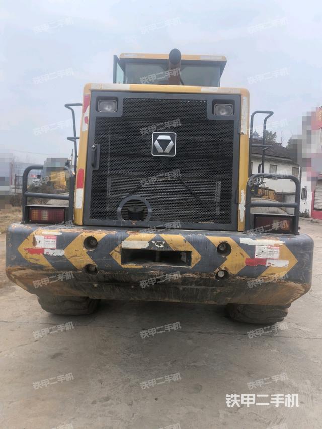 正后方(整機外觀) 正后方(整機外觀)